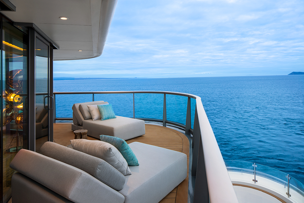 fl19-penthousesuite525-balcony1r_digitalCelebrity Cruises Flora Penthouse Suite.jpg